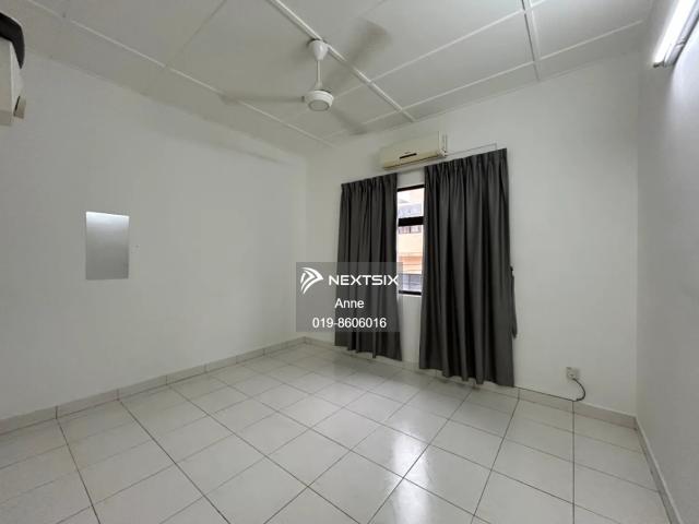 Warehouse for rent in Georgetown, Penang
