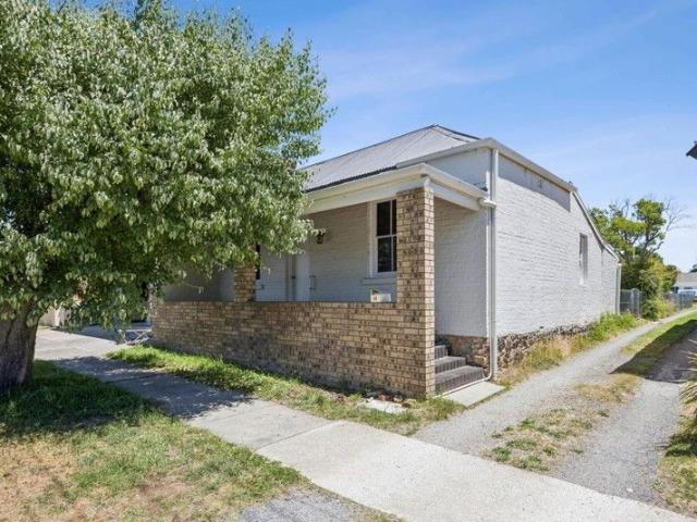 House for sale in Brisbane Grove, New South Wales