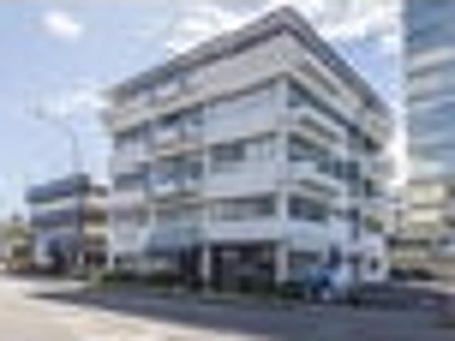Apartment for sale in Takapuna