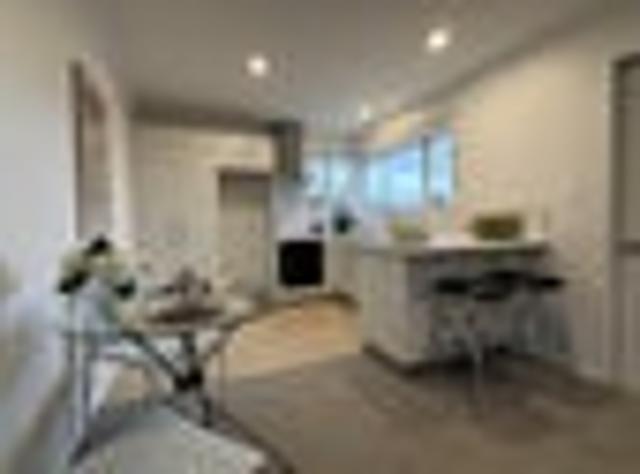 Townhouse for sale in Heathcote, Canterbury