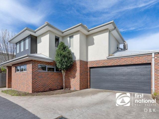 Townhouse for sale in St Albans, Melbourne