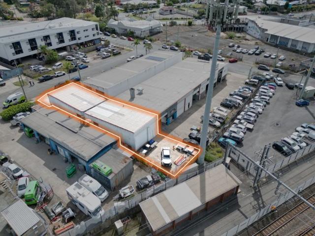 Warehouse for rent in Petrie, Greater Brisbane