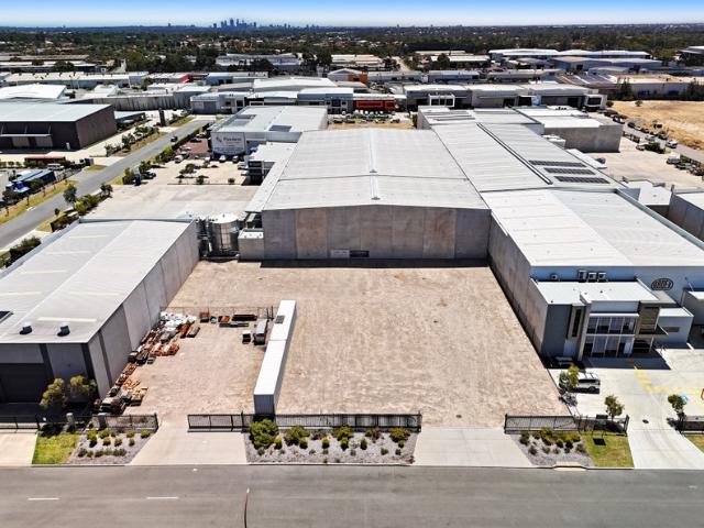 Warehouse for rent in Canning Vale, Western Australia