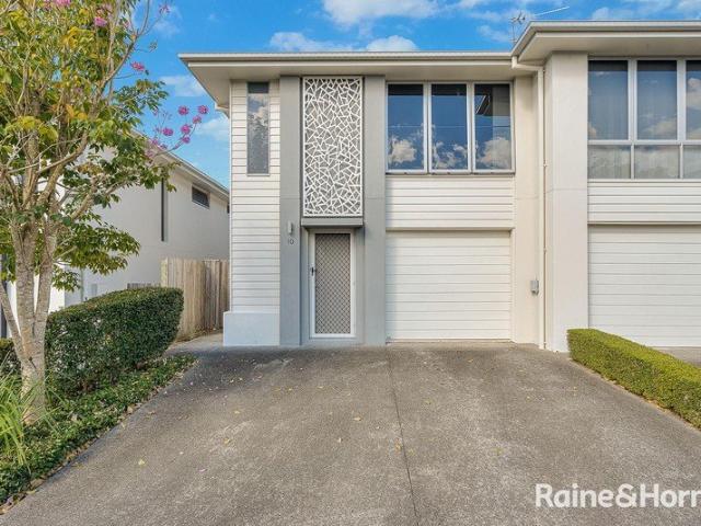 Townhouse for sale in Fernbrook, Queensland
