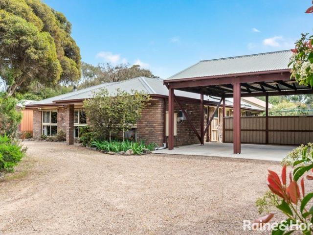 House for sale in Riddells Creek, Shire of Macedon Ranges