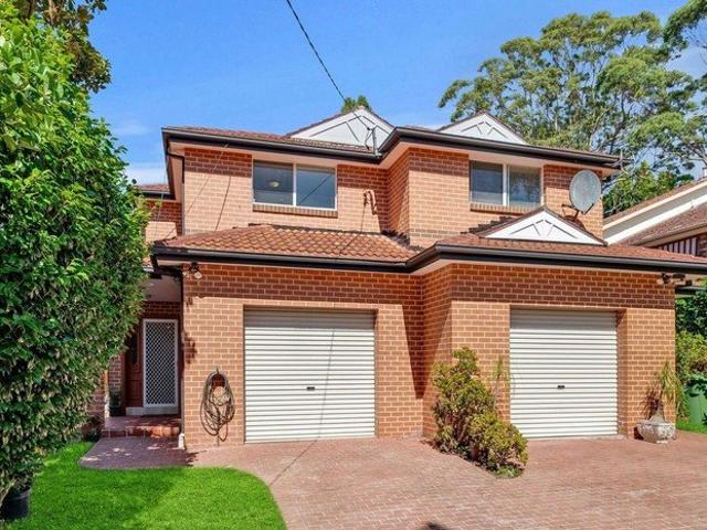 Townhouse for rent in Upper North Shore, Sydney