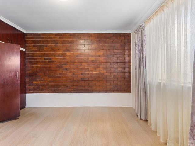 Flat for sale in Centenary Heights, Queensland