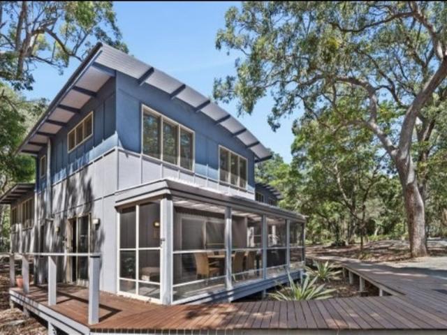 House for sale in South Stradbroke, Queensland