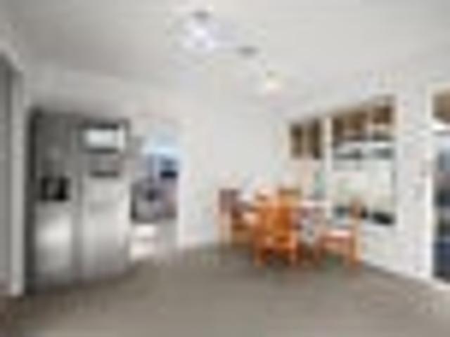 House for sale in Chaslands, Canterbury