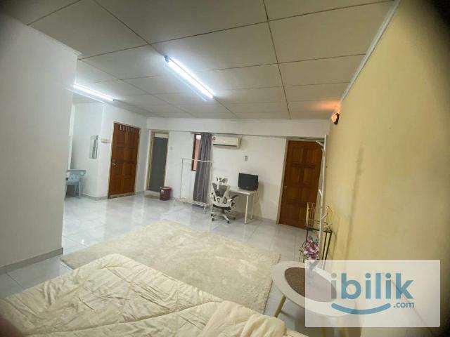 Room for rent in PJU 6, Petaling Jaya