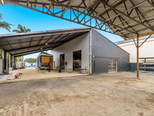 Warehouse for rent in Bangalow, New South Wales