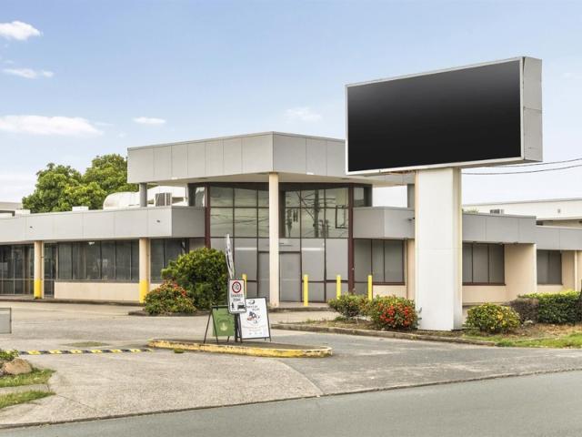 Office for rent in Toombul, Queensland