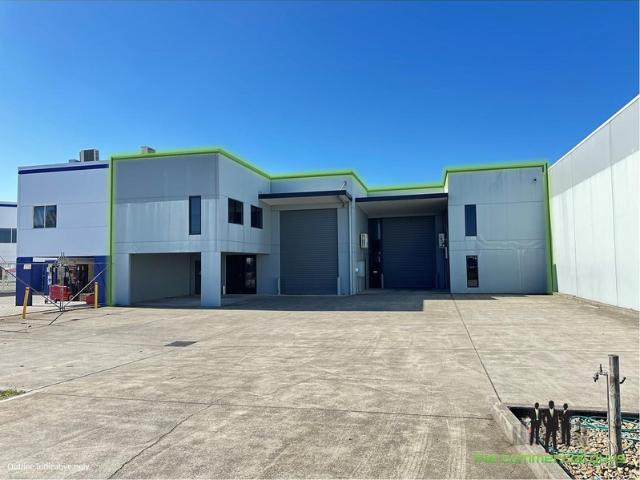Warehouse for rent in Toombul, Queensland