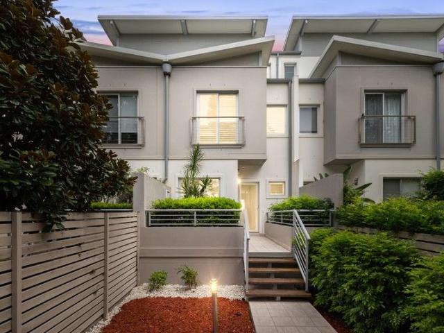 Townhouse for sale in Sydney, New South Wales