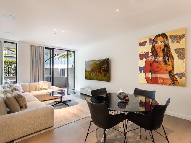 Apartment for sale in Elizabeth Bay, Sydney
