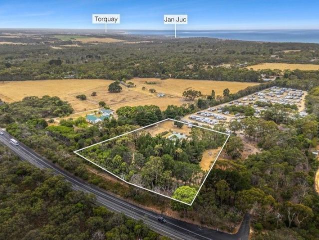 Cottage for sale in Bellbrae, Victoria