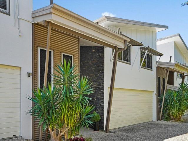 Townhouse for sale in Scarborough, Greater Brisbane