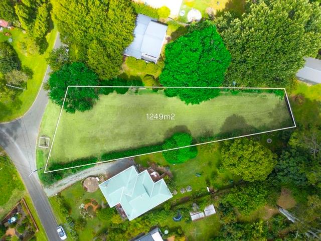 Land for sale in Tamborine Mountain, Queensland