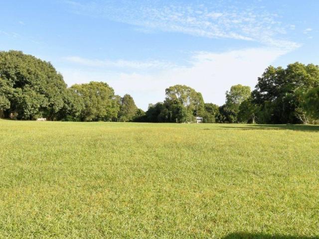Land for sale in Tully Heads, Queensland