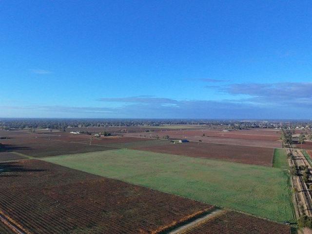 Cottage for sale in Comaum, South Australia