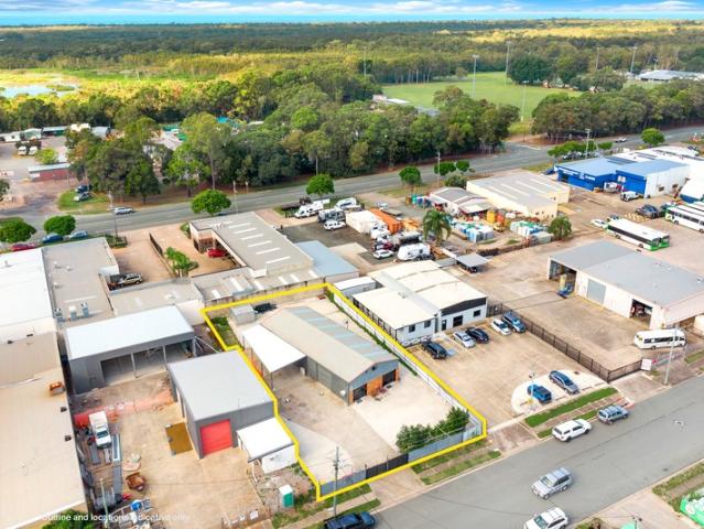 Warehouse for rent in Toombul, Queensland