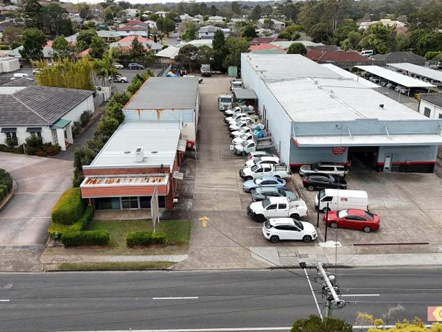 Warehouse for rent in Toombul, Queensland