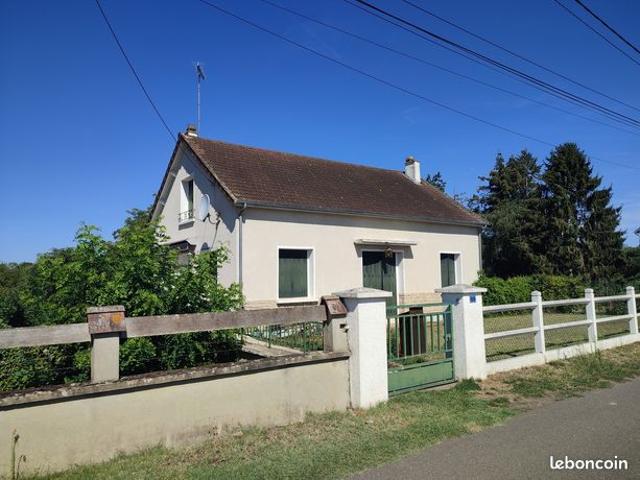 Maison vente à Cours-les-Barres, Cher