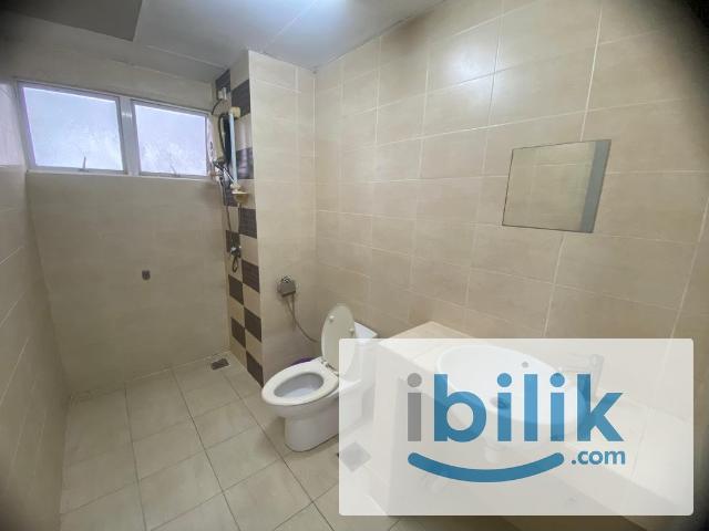 Room for rent in Petaling, Damansara Damai