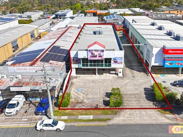Warehouse for rent in Toombul, Queensland