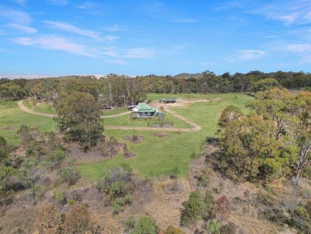 Cottage for sale in Mount Tully, Queensland