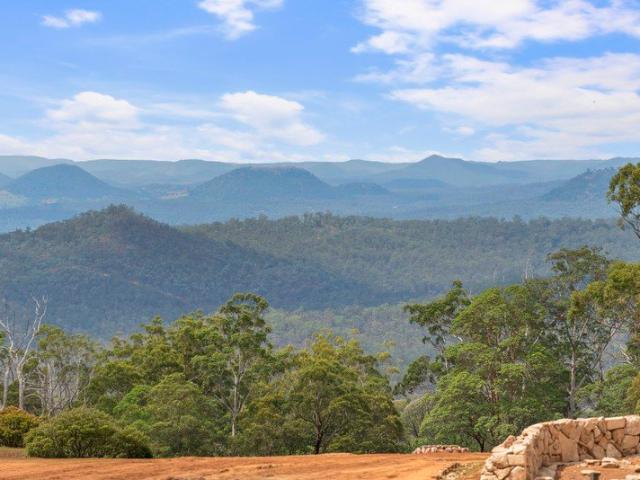 Land for sale in Cabarlah, Queensland
