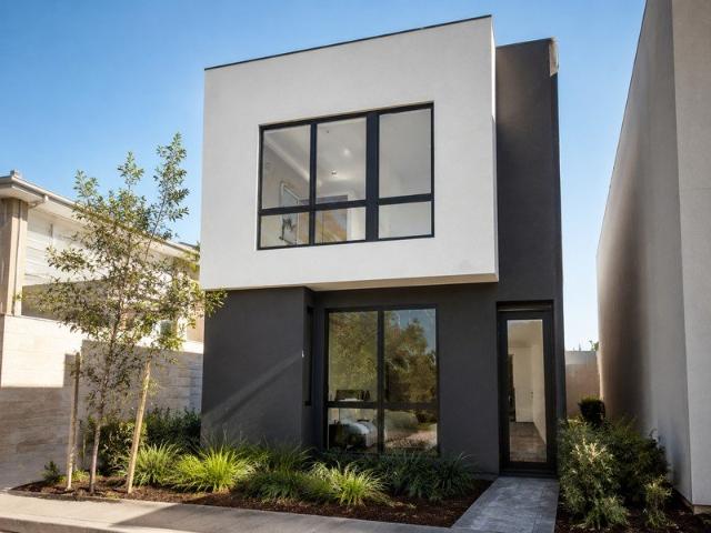 Cottage for sale in Lathlain, Western Australia