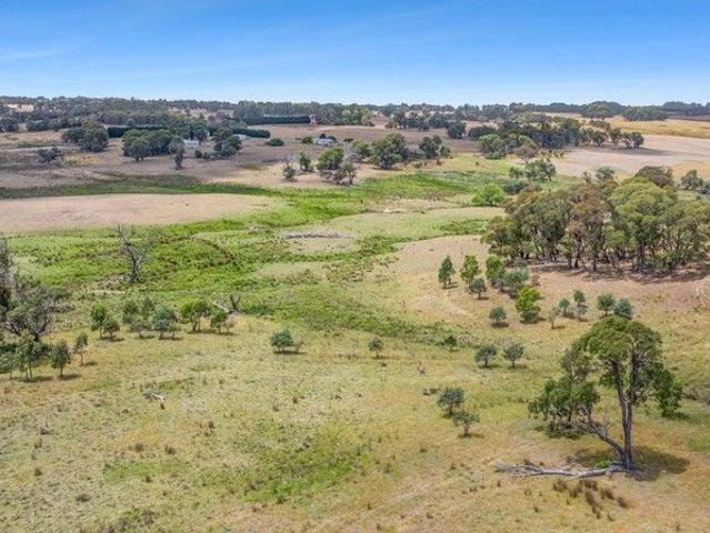 Cottage for sale in Crookwell, New South Wales