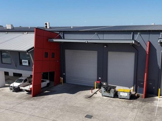 Warehouse for rent in Methul, Queensland