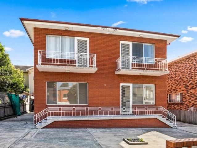 Flat for sale in Wollongong West, New South Wales