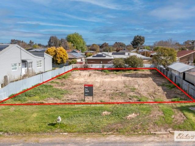 Land for sale in Chiltern, Victoria