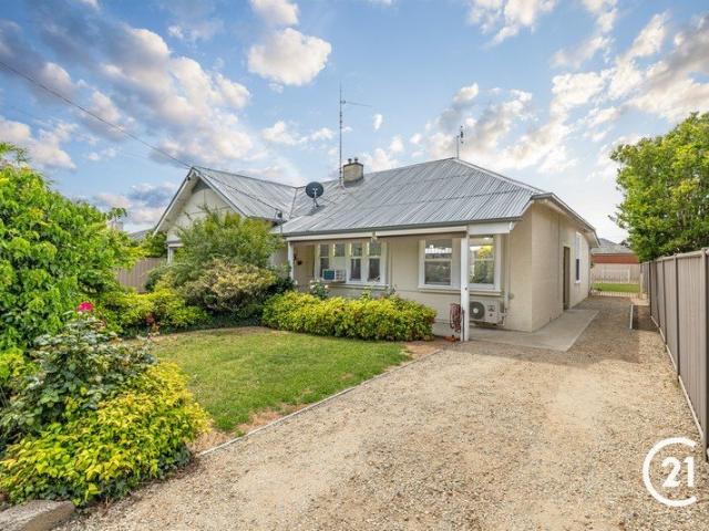 Townhouse for sale in Echuca, Shire of Campaspe