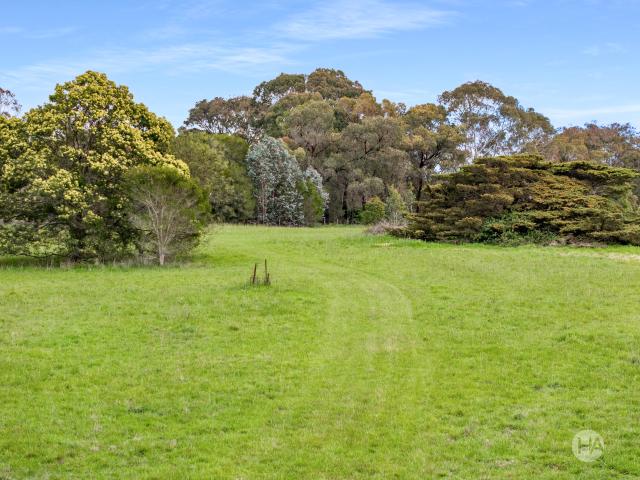 Cottage for sale in Merricks, Melbourne