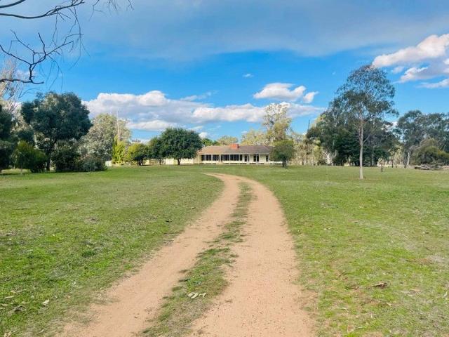 Cottage for sale in Niemur, New South Wales
