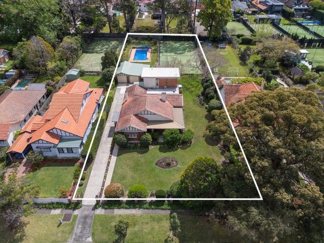 House for sale in Lower North Shore, Sydney
