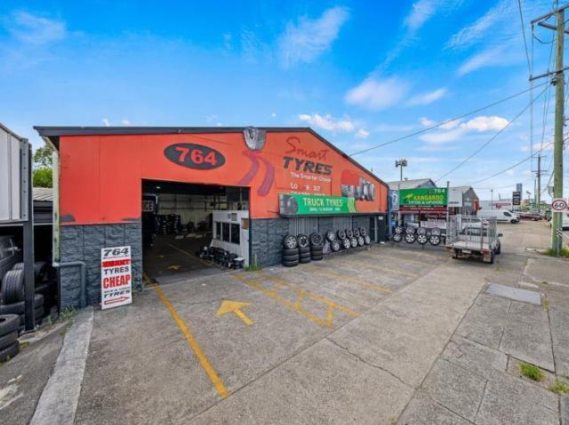 Warehouse for sale in Toombul, Queensland