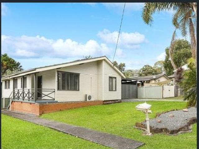 House for rent in Wollongong West, New South Wales