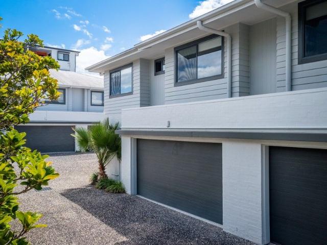 Townhouse for sale in Fernbrook, Queensland