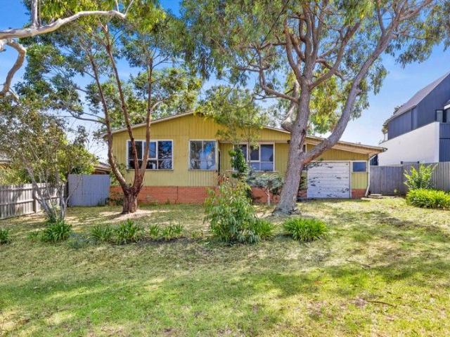 House for sale in Ocean Grove, Victoria