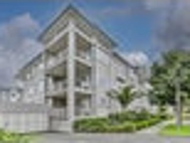 Apartment for sale in Whangaparaoa