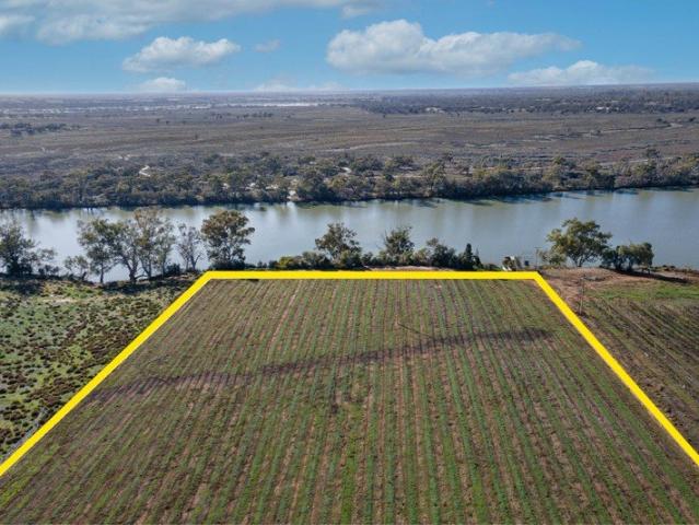 Cottage for sale in Moorook South, South Australia