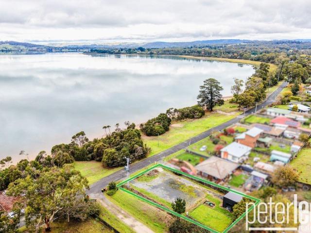 Land for sale in Swan Point, Tasmania