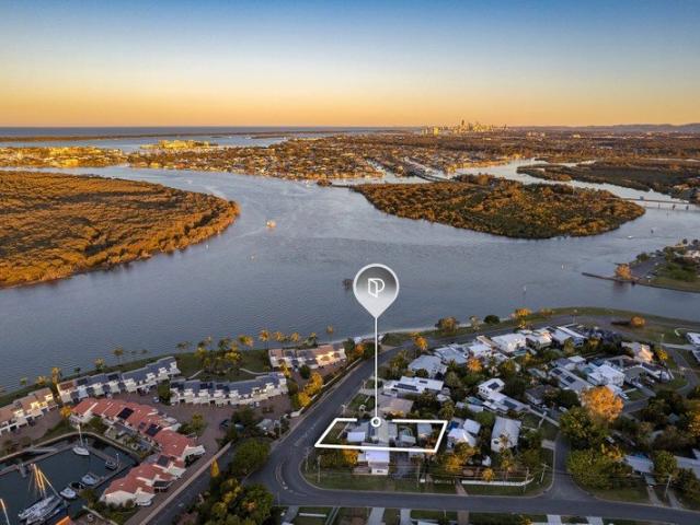 House for sale in Hope Island, Gold Coast City