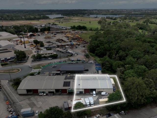 Warehouse for rent in Toombul, Queensland