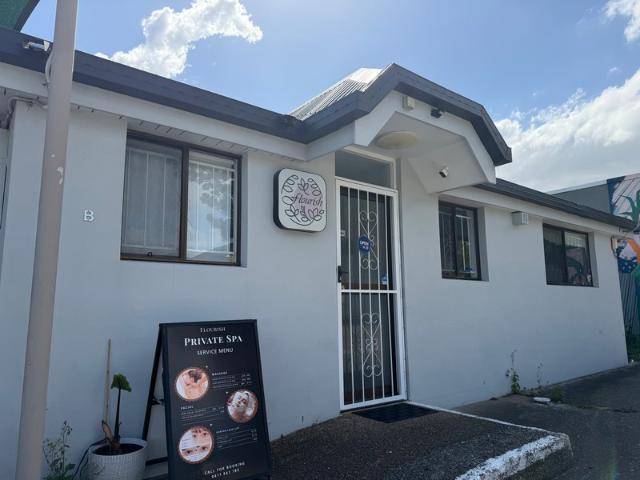 Office for rent in Toombul, Queensland